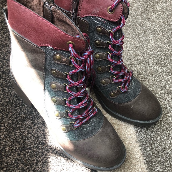 RAMPAGE mid calf boots - Picture 2 of 3